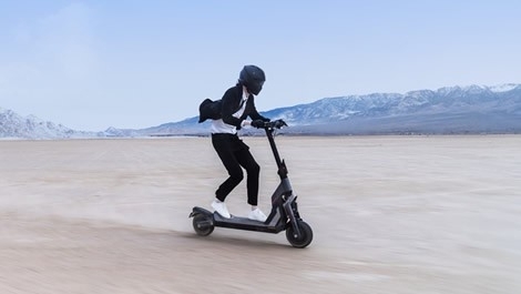 Компания Segway анонсирует запуск KickScooter GT2 с максимальной скоростью 70 км/ч и средней дальностью хода до 90 км