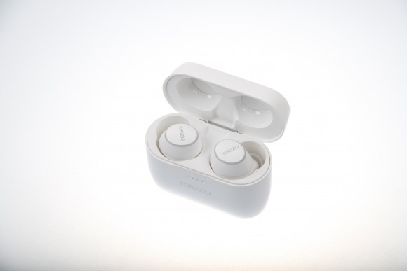 Чехол-зарядка для наушников Meizu Pop 2 TW-50S Белый