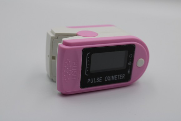 Цифровой пульсоксиметр Fingertip Pulse Oximeter Pink (Розовый)