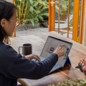 Планшет Apple C Wi-Fi + Cellular (демо) Планшет Apple C Wi-Fi + Cellular (демо)